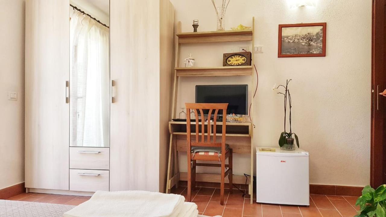 B&B Bell'Alba Santa Teresa Gallura Eksteriør billede
